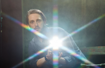Oneohtrix Point Never’s New Warp Album is Inspired by Classic American Radio