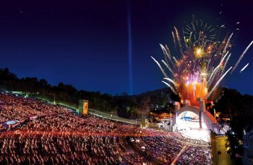 Hollywood Bowl Will Separate Non-Vaccinated from Vaccinated Attendees