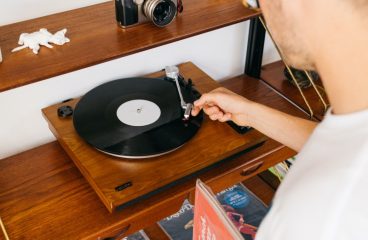 New Turntable, Lenco LS-55, Hits Market with Vinyl to MP3 Ripping Capabilities