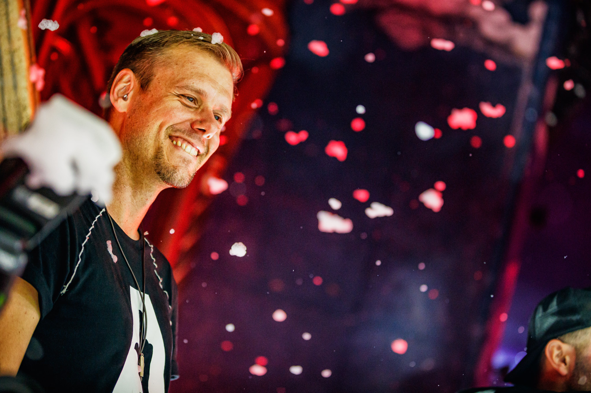 Armin van Buuren Channels The Power Of Music With Eighteenth Year Mix: ‘A State Of Trance Year Mix 2021 (Mixed By Armin van Buuren)’