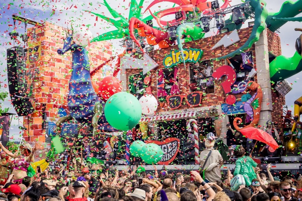 Zürich Street Parade Full Lineup Includes All The Techno Stars