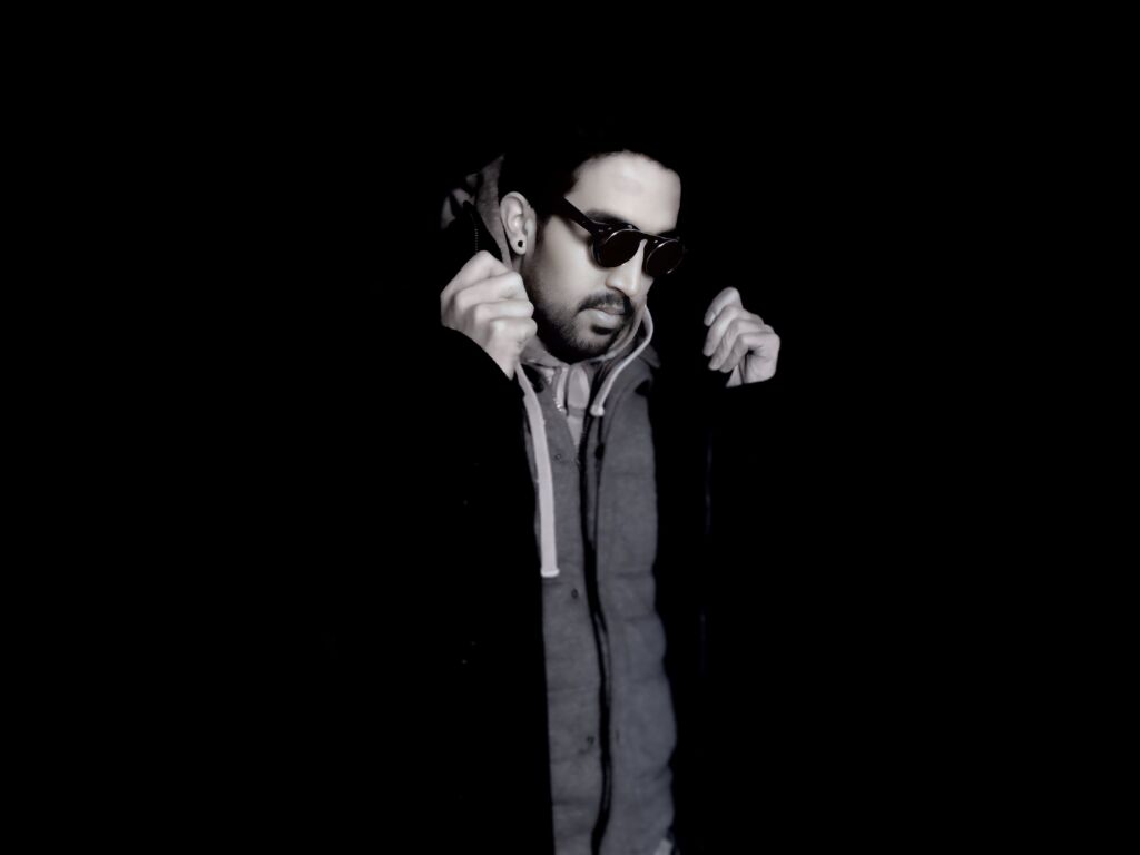 Stark D reimagines ‘Commonplace’ for Vintage Music Label