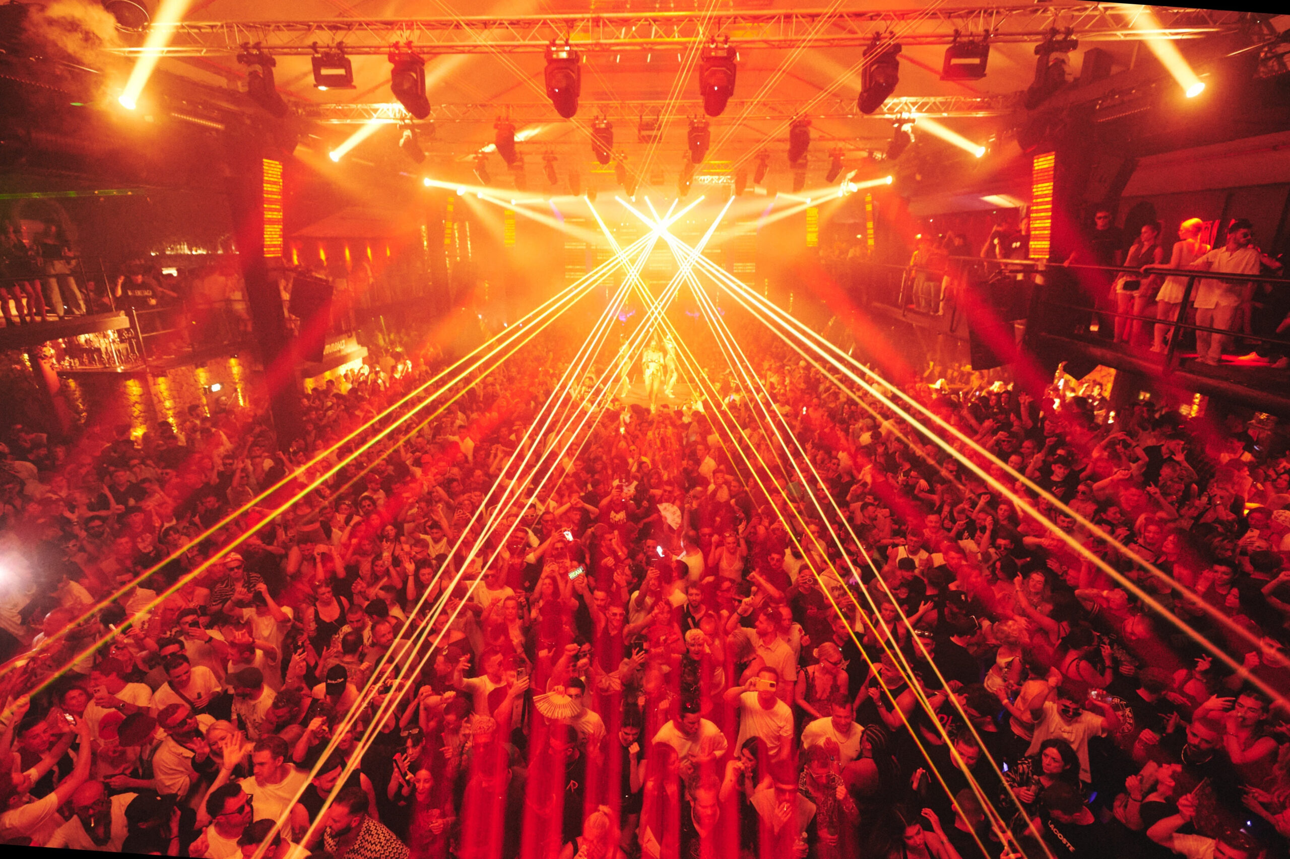 Amnesia reveals its full season calendar: An invitation to dance