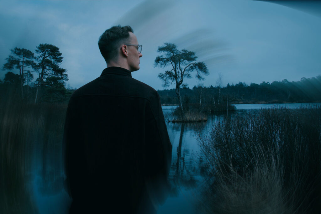 Corren Cavini Announces Debut Album With New Single ‘Agoraphobia’