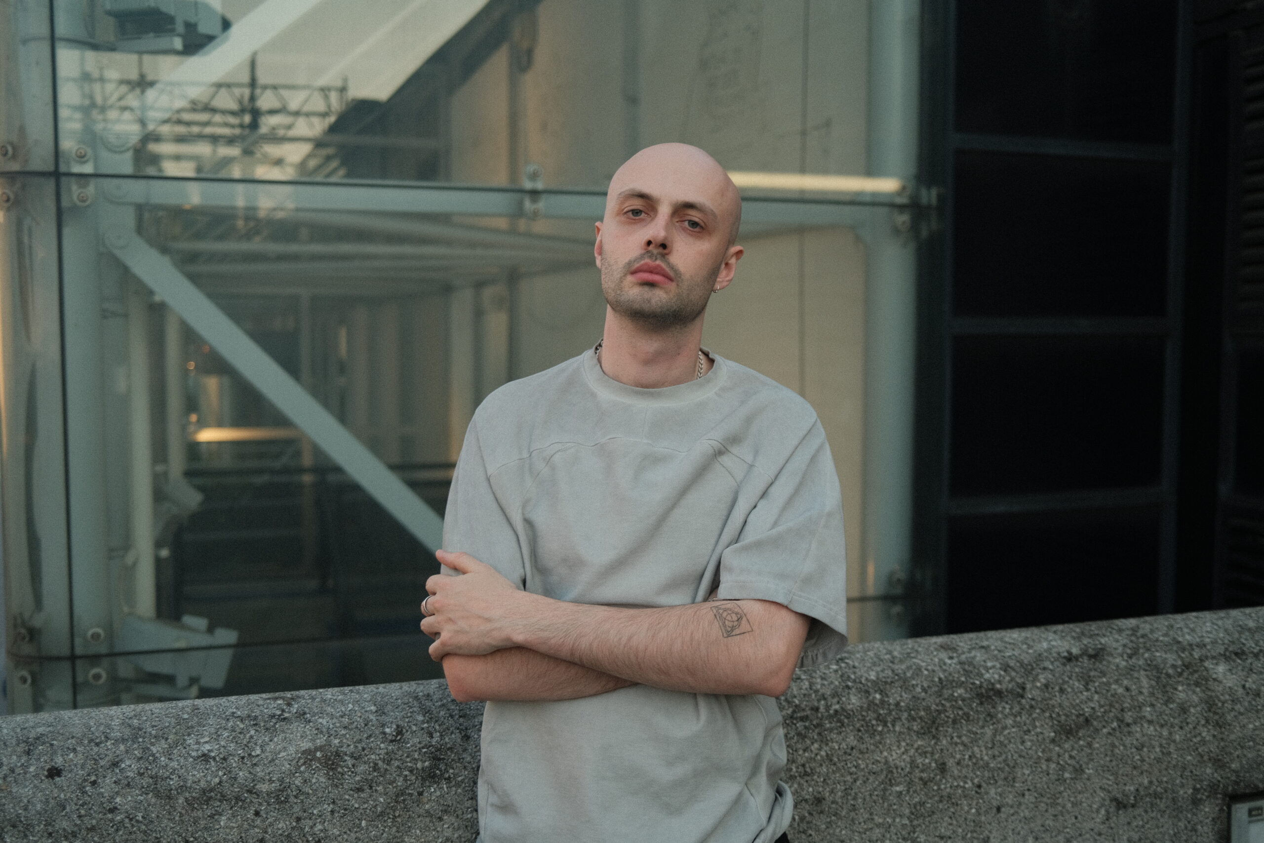 ailey Ibbs Returns with “Notice The Silence” – A Transformative, Emotion-Driven Fourth Release on Night Service